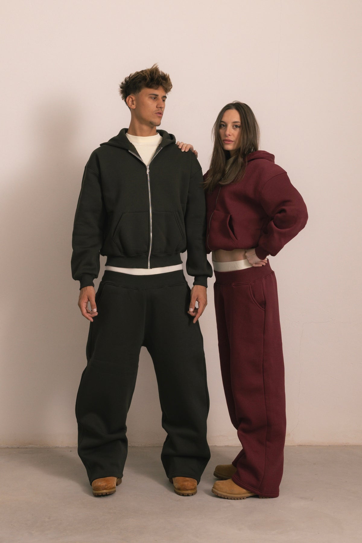 BORDEAUX ZIP HOODIE