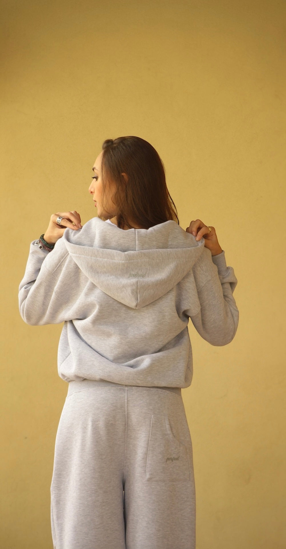 GREY ZIP HOODIE