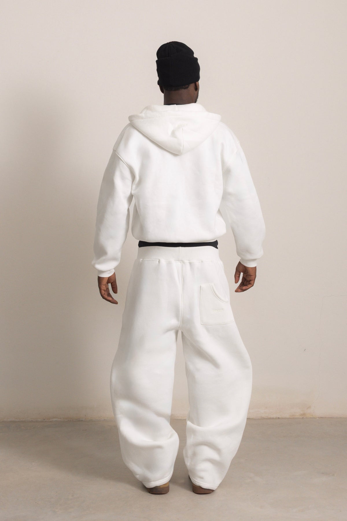 CREAM ZIP HOODIE