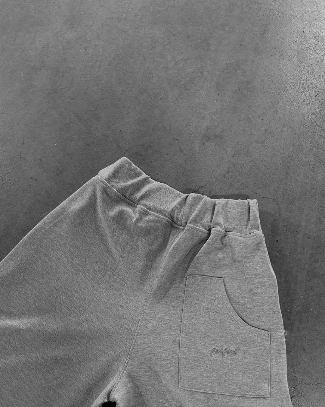 GREY EVERYDAY SHORTS