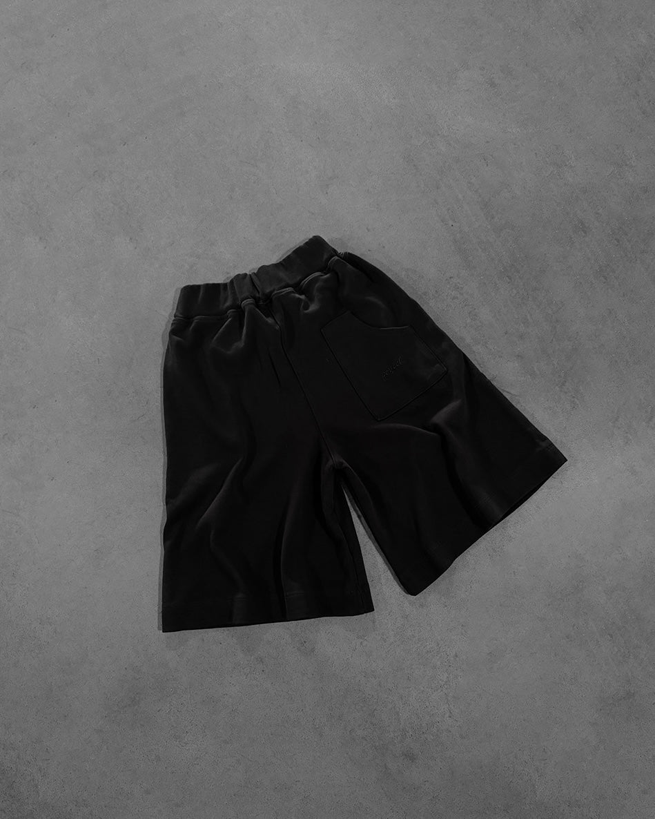 BLACK EVERYDAY SHORTS
