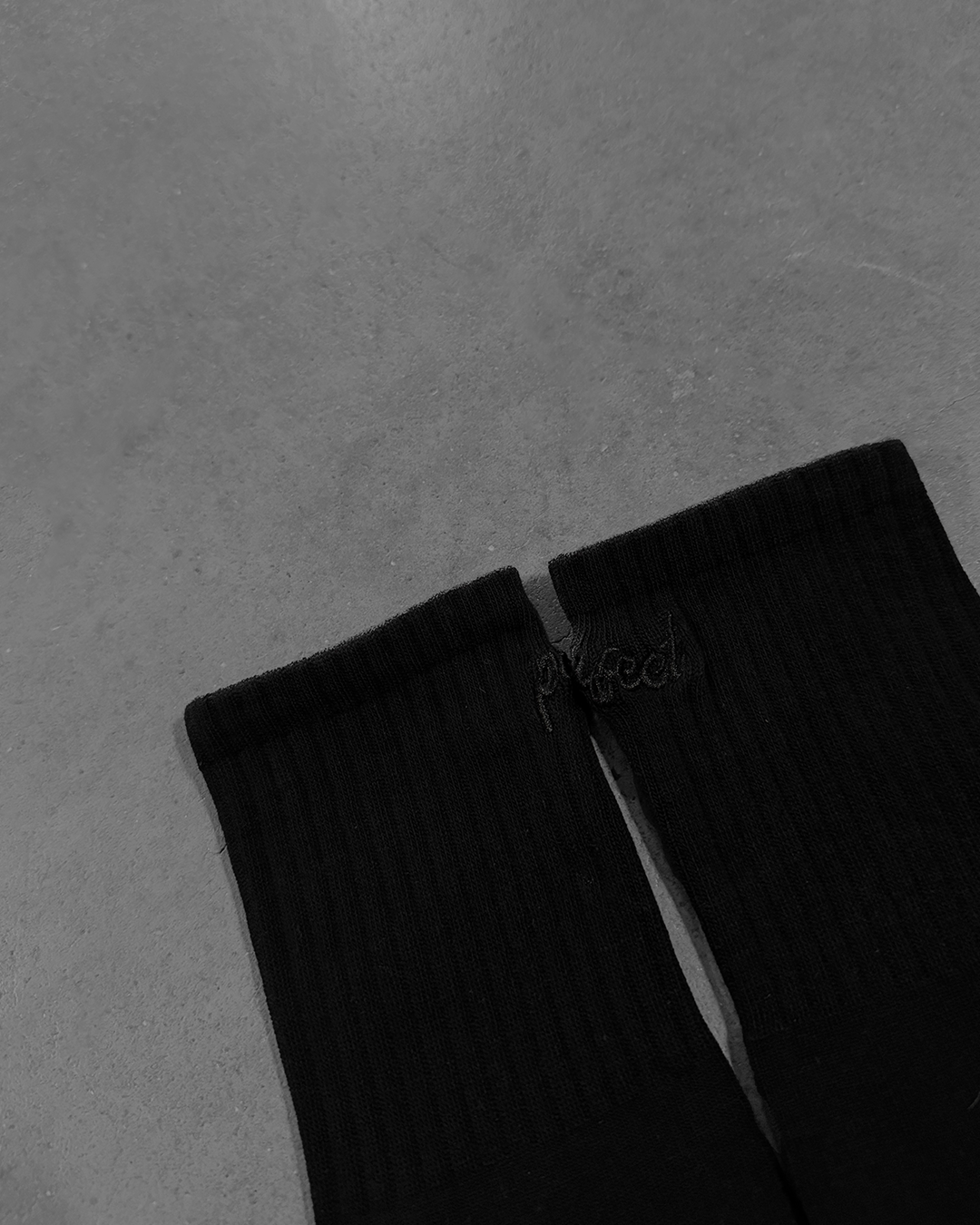 BLACK PERFECT SOCKS