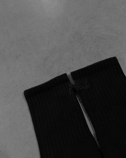 BLACK PERFECT SOCKS