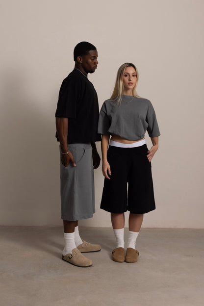 BLACK EVERYDAY TEE