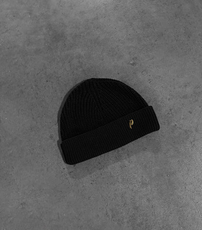 BLACK "P" BEANIE