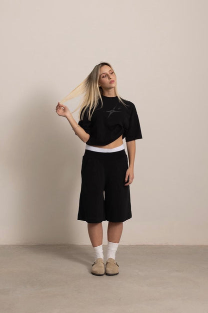 BLACK "P" STAR TEE