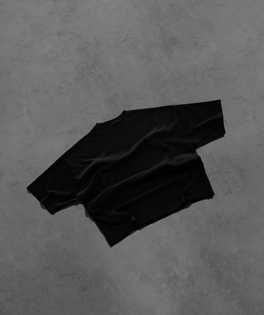 BLACK EVERYDAY TEE