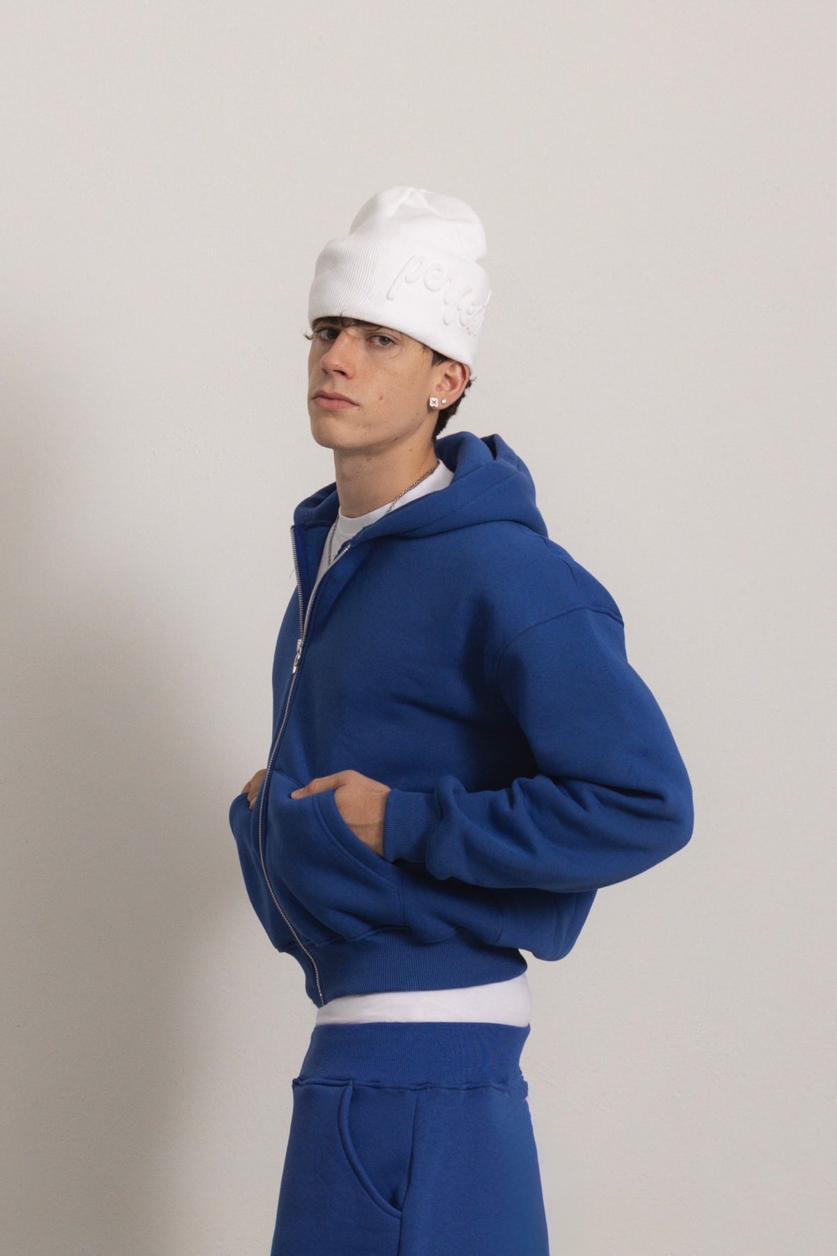 SWEAT À CAPUCHE ZIPPÉ BLEU ROYAL