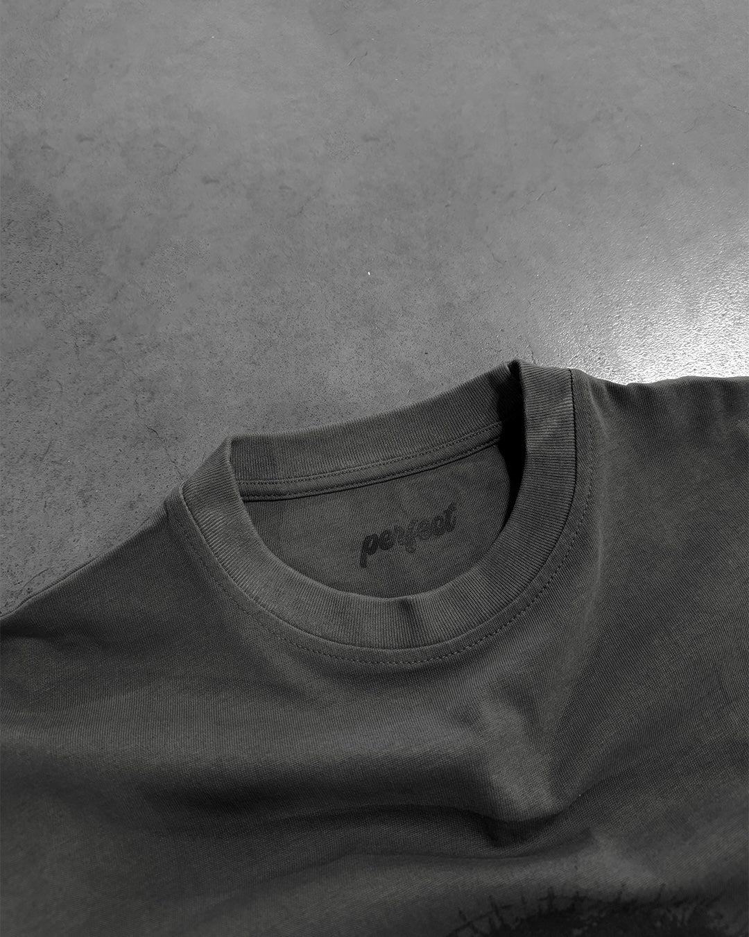 STONE GREY "P" VISION TEE